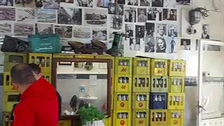 ساندویچی قدیمی بهشتی در مرکزشهر تهران با بندری و الویه