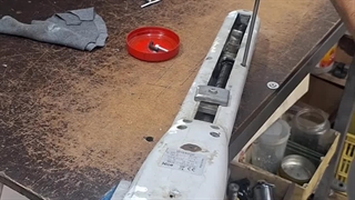 آثار آسیب بر اثر رطوبت و تعمیر جک پارکینگ نایس وینگو