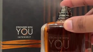 بهترین عطرهای مشابه استرانگر ویت یو آرمانی کدام اند؟