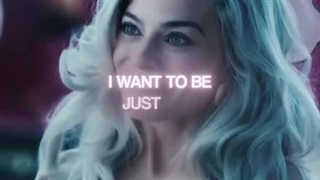 Barbie vs harley/Margot Robbie