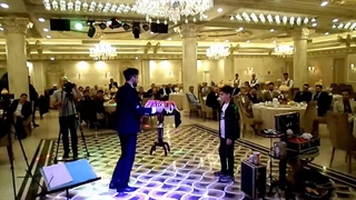 شعبده بازی حیرت انگیز در تالار پذیرایی 09338606732