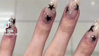 طرح ناخن ستاره ای✨