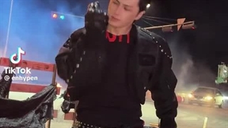 تیکتاک Knife جی انهایپن ♡