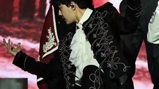 فنکم (کوتاه) فوکوس روی سهون از اجرای Crown تو شوکیس