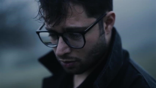 معنی و مفهوم شعر «تمام ناتمام» گروه ایهام + بررسی فضای احساسی آهنگ