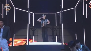 اجرای استری کیدز در گلدن دیسک آهنک های divine. Do it. Ceremony