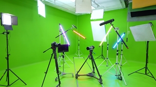 استودیو تصویربرداری چکاوا-09001024808