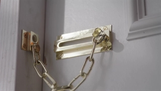 موزیک ویدیو جدید ایلیت Sunday Morning