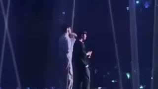 اجرای جدید آهنگ baby don't cry اکسو از سوهو و کیونگسو در اکسوپلنت6