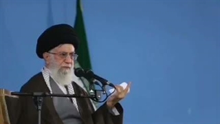 امام شهید خامنه ای : مذاکره در زیر شبح تهدید چه معنی دارد