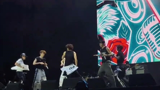 اجرای Riize (رایز) در Lollapalooza برزیل 2026 با آهنگ boom boom bass