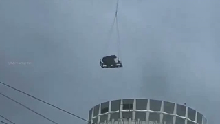 فیلم پربازدید از نصب پدافند پانتسیر روی برج‌ های مسکو/ علت تعجیل روس ها در شرایط نامساعد جوی چیست؟