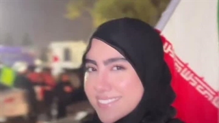 ⁷