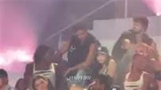 جنی آهنگ جدیدشو به نام HAEVEN در Gov Ball اجرا کرد