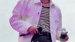 اینم از لینو جذابمون☆_☆