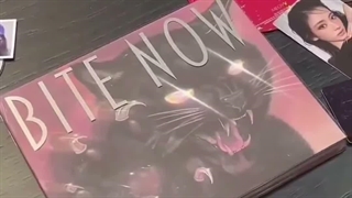 پاپ آپ استور meovv برا آلبوم BITE NOW✨️(چقدر خوشگلههههه منم موخوام گریههه)